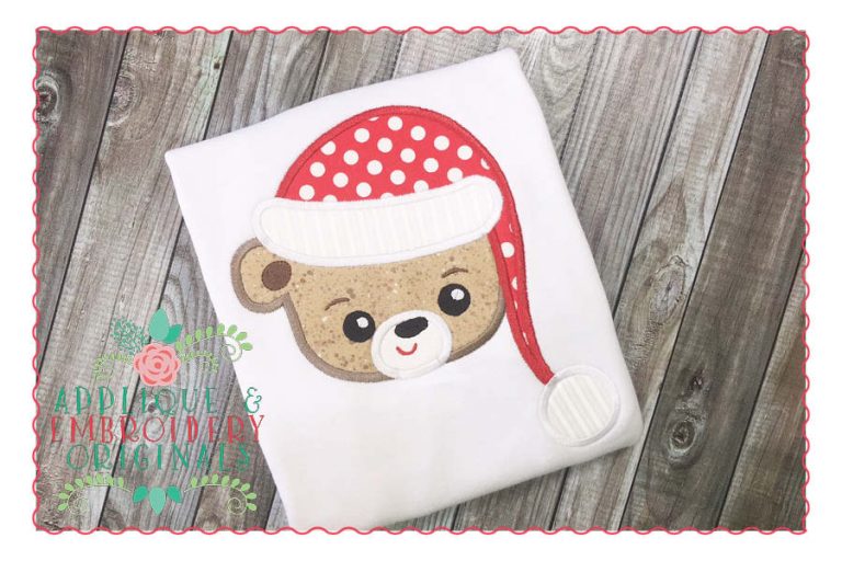 122 Bear Head in Santa Hat Applique Design