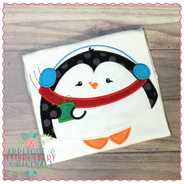 1285 Penguin with Present Applique Design - Image 2