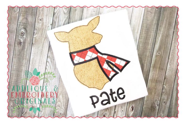 139 Reindeer Doe with Scarf Applique Design