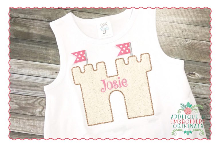 326 Vintage Sandcastle with Ribbon Flags Applique Design