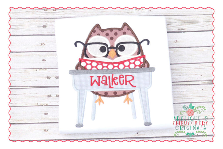 424 Owl Book Desk Applique Design - Image 3