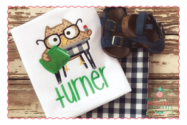 426 Owl Book and Pencil Desk Applique Design