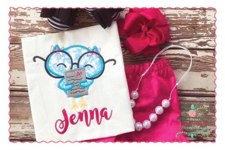 427 Owl with Report Card Applique Design