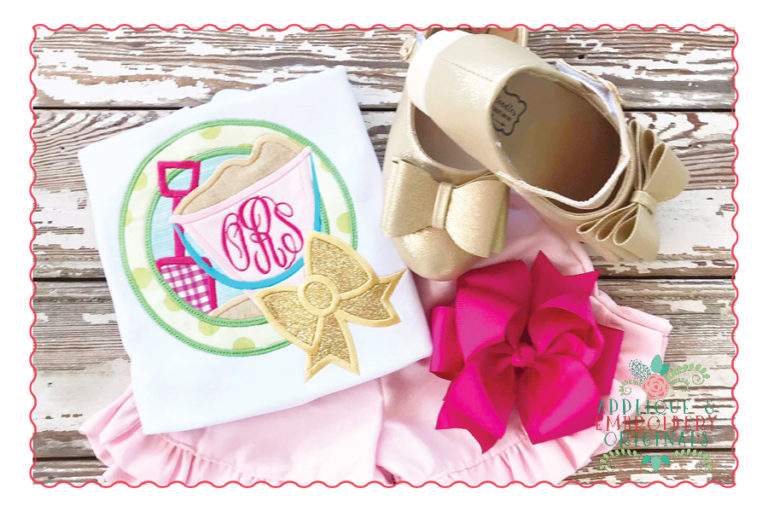437 Sand Pail Bow Beach Applique Design