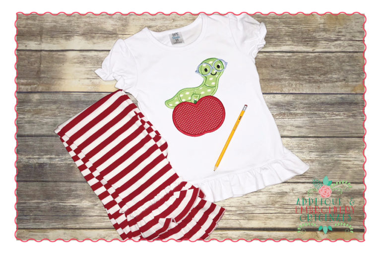 448 Apple with Bookworm Applique Design