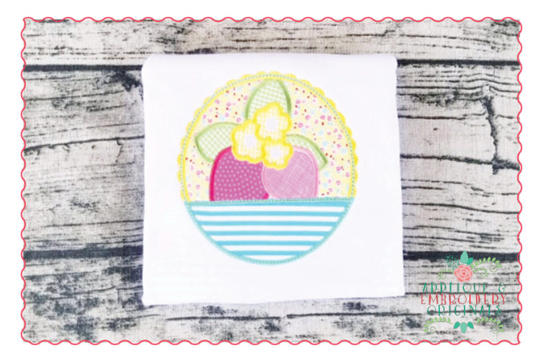 467 Strawberry Split Frame Applique Design