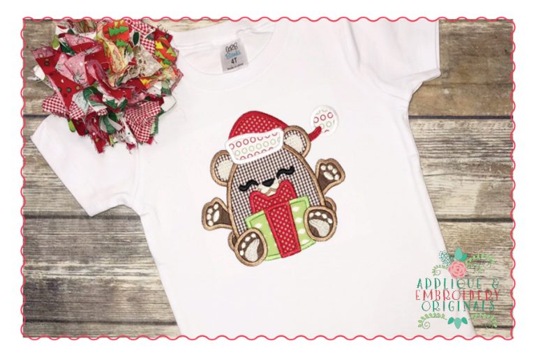 476 Giving Bear Applique Design - Image 2