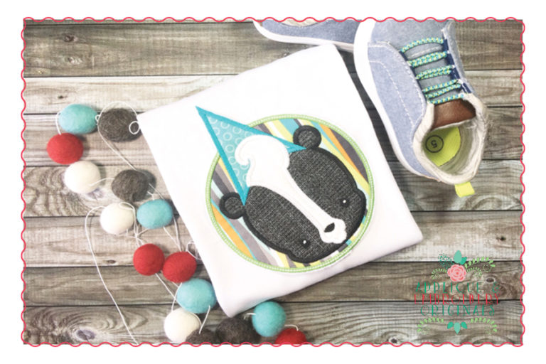 508 Birthday Skunk Hat Circle Patch Applique Design