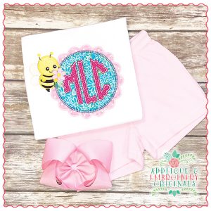 1458 Bumble Bee Scalloped Frame Applique Design