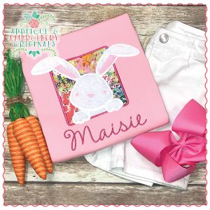 1528 Bunny Head in Frame Applique Design