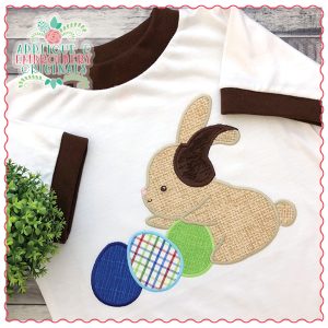 1539 Bunny with Triple Eggs Applique Design