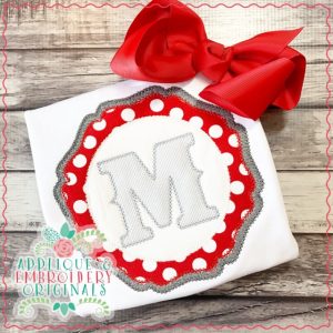 1778 Scallop Frame Alpha Applique Font