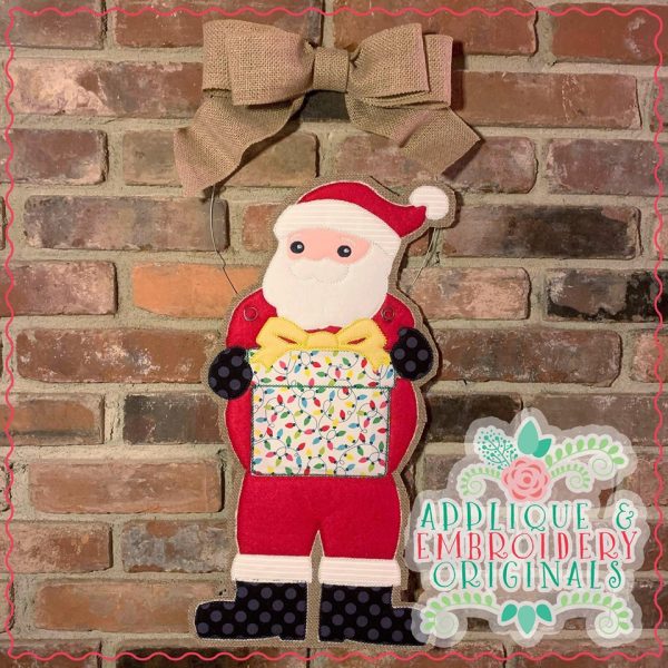 2248 Santa with Present Door Hanger In-The-Hoop Design - Image 3