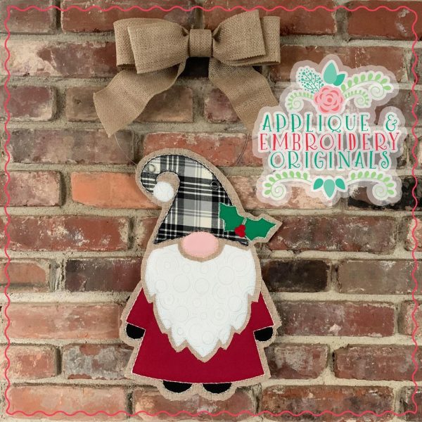 2257 Christmas Gnome Door Hanger In-The-Hoop Design - Image 2