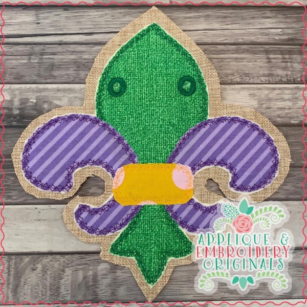 AEO 2399 Plaque & Fleur De Lis Interchangeable for Gnome In-The-Hoop Design - Image 2