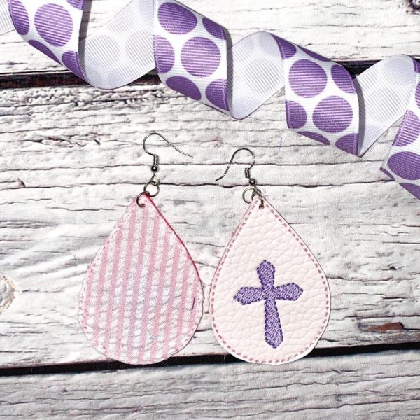 2448 Cross 3 Earrings In-The-Hoop Design - Image 2