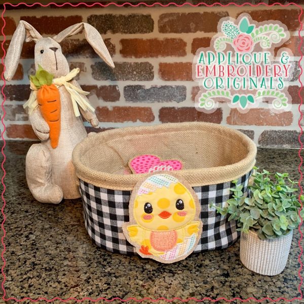 2469 Chick in Egg Interchangeable Tab Design - Image 2