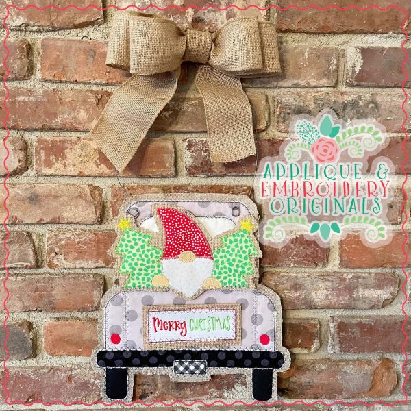 2917 Gnome with Christmas Tree Tab Interchangeable Design for Truck - Image 3
